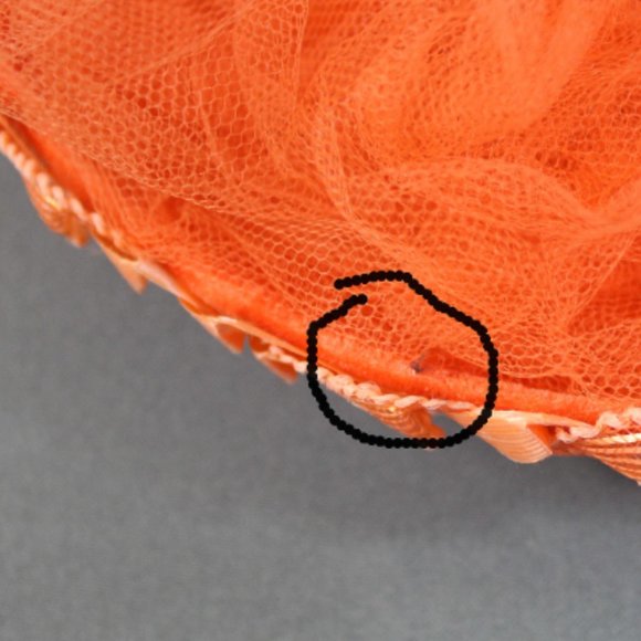 Vintage 1960s Breton hat in soft orange - Picture 6 of 9